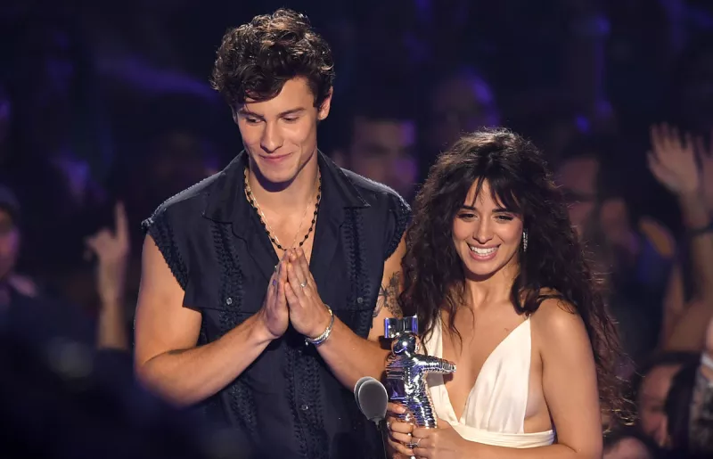 camila y shawn