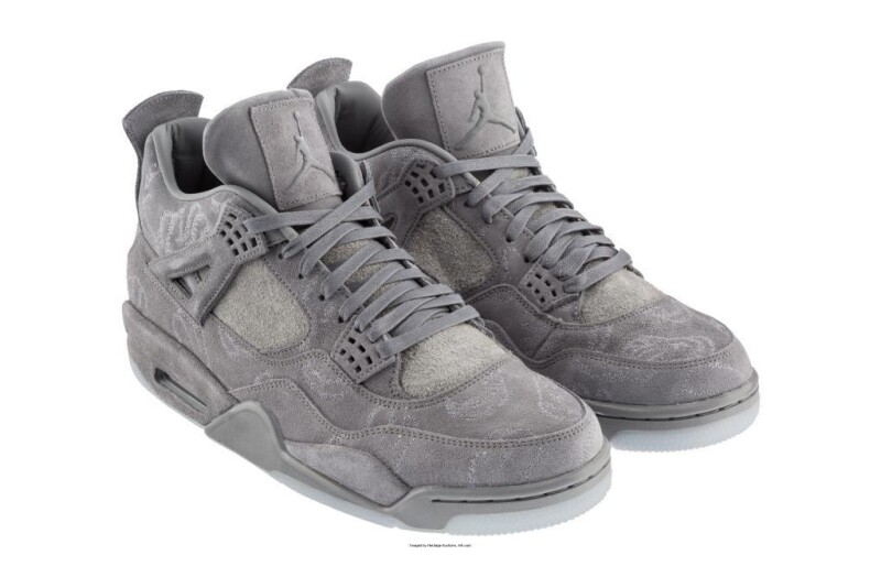 Kaws x Air Jordan 4