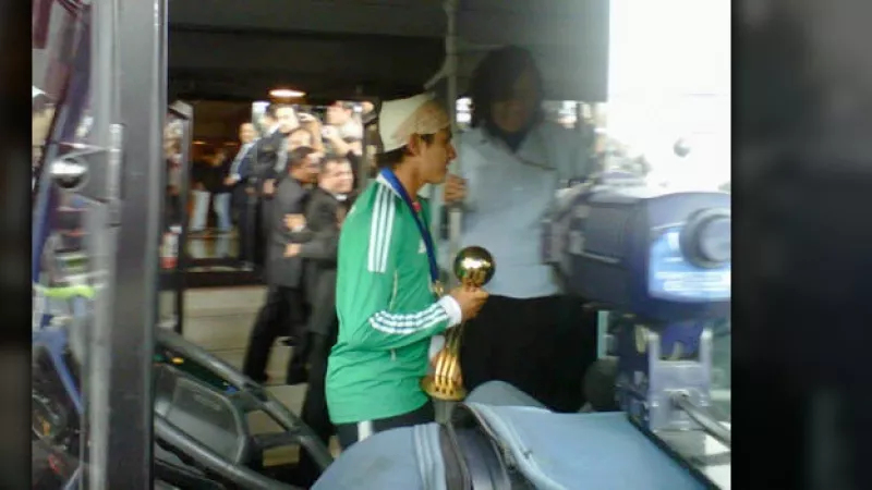 recorrido de la sub 17 hacia el angel de la independencia