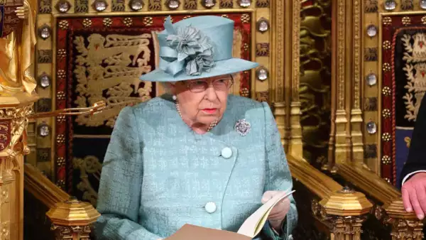 Reina Isabel II