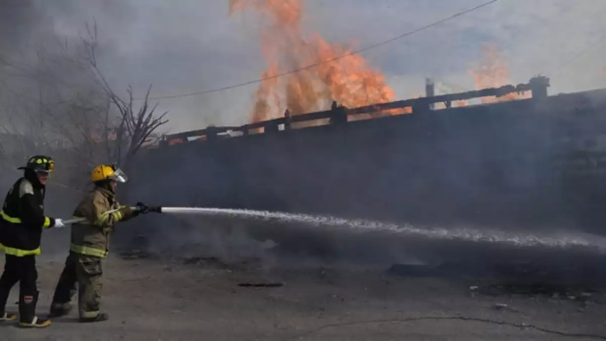 Madereria incendiada