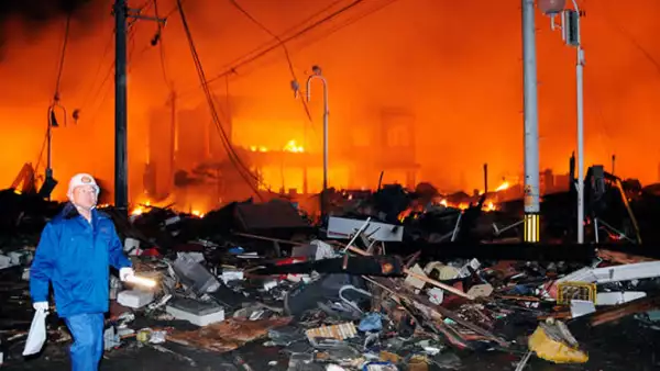 Decenas de casas destruidas en la ciudad de Iwaki, dentro de la provincia de Fukushima.