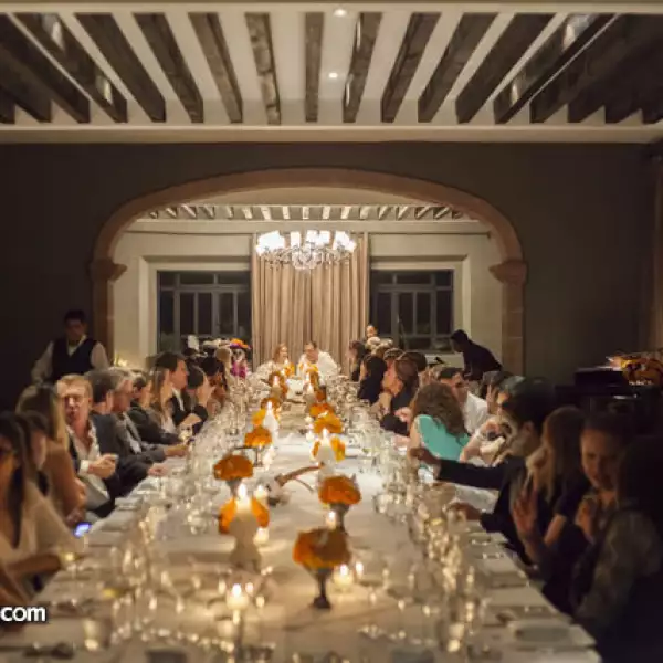 Cena blanca en Jardines de Matilda