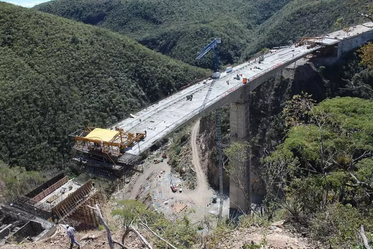 Puente infraestructura