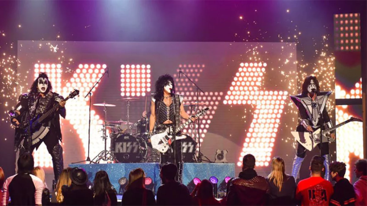 Kiss
