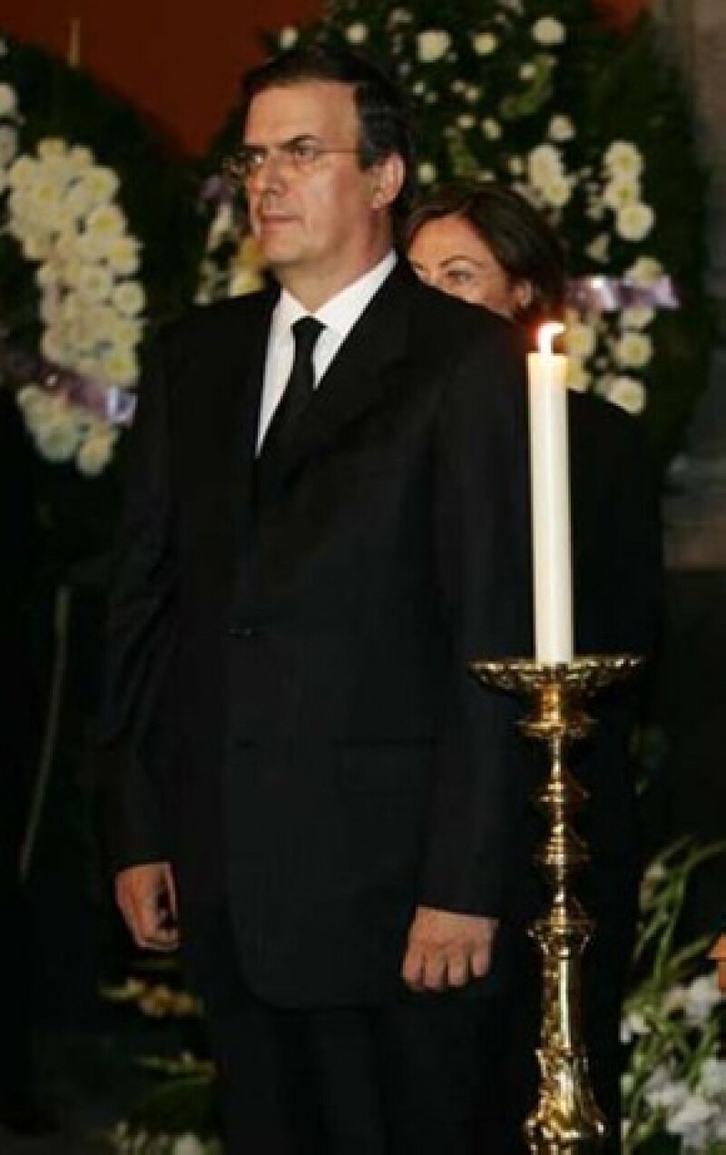 Fernando Ebrard Casaubón, hermano menor del jefe de gobierno del Distrito Federal, será velado hoy en la funeraria Gayosso de Félix Cuevas.