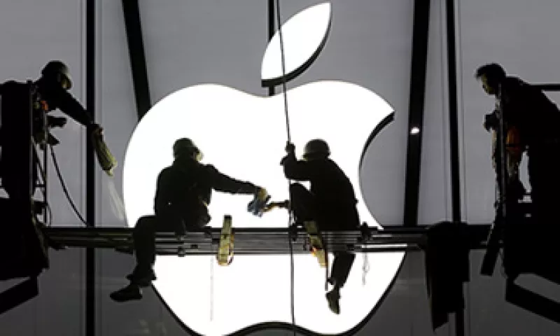 Analistas estiman que la acción de Apple puede pasar de 125 dólares a 185 por papel. (Foto: Reuters)