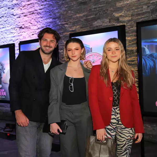 Nino y Mila Franco con Paris Danielle