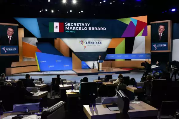 El secretario hizo su presentación en el último día de la Cumbre.