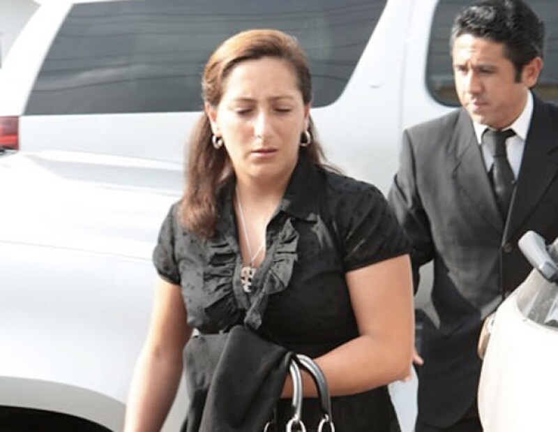 Adriana Ruiz Massieu llegó al funeral del padre de Arturo Montiel.