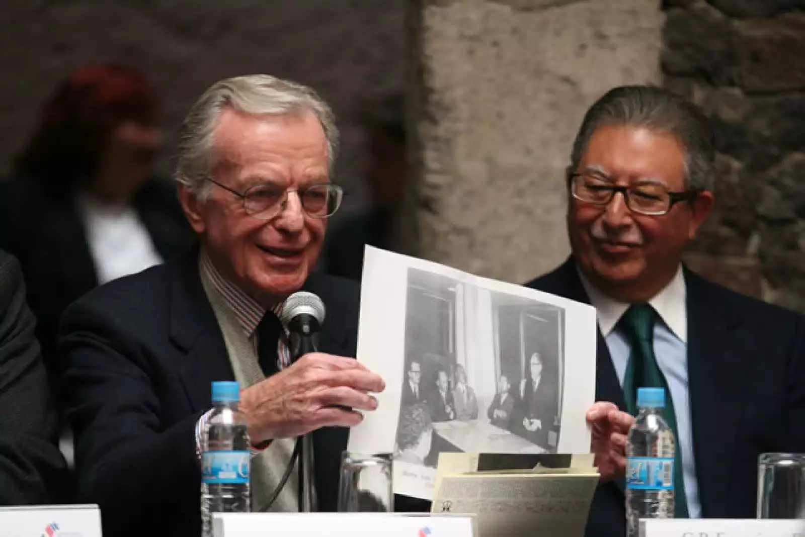 Homenaje a Jacobo Zabludovsky y Leon Davidoff.