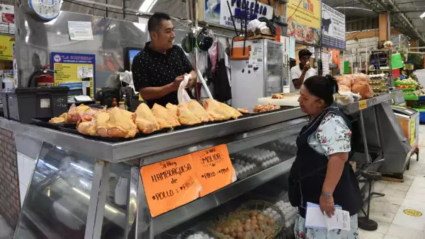 Inflación en México baja en julio, es su nivel más bajo en dos años.