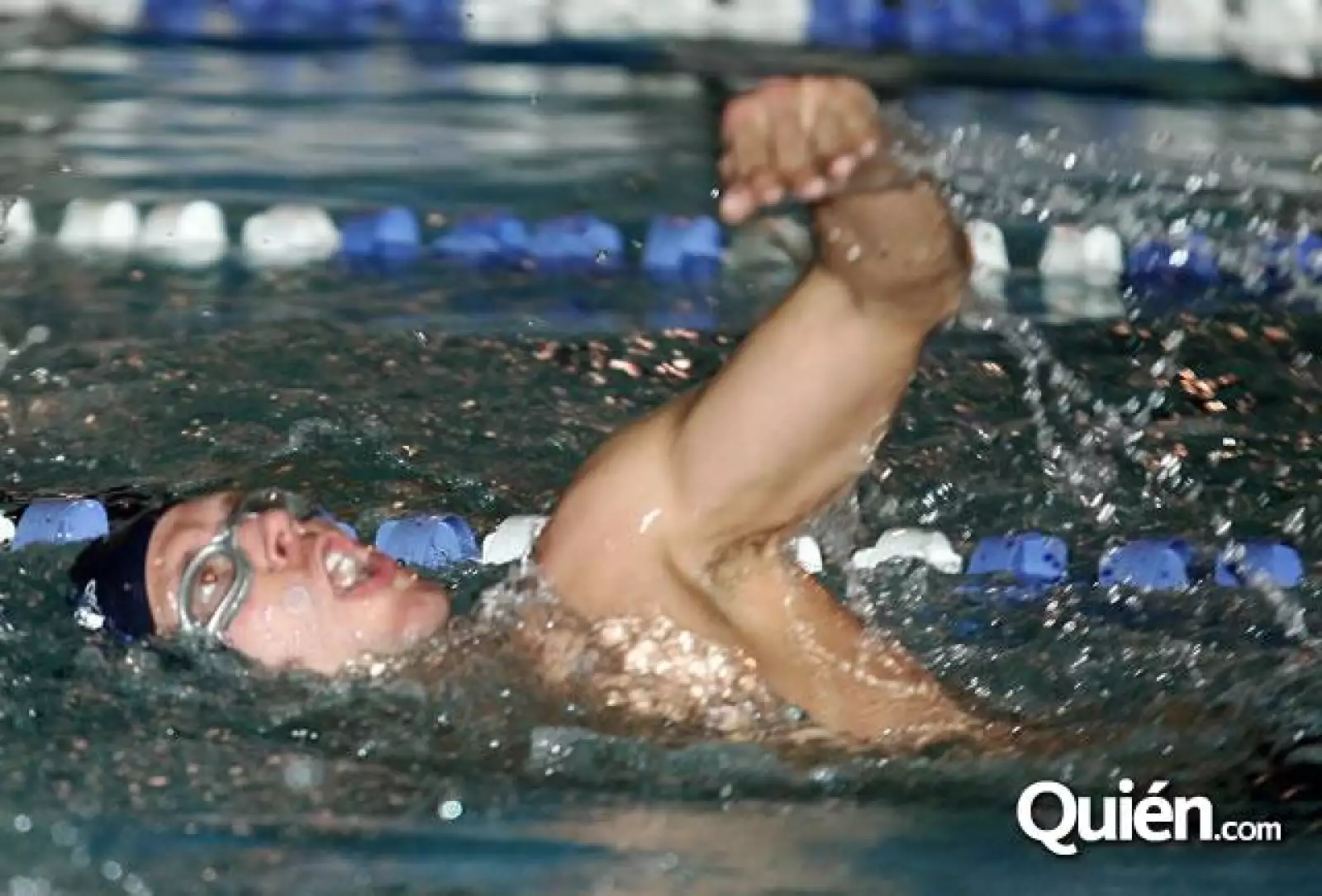 La Vuelta al  Mundo Nadando