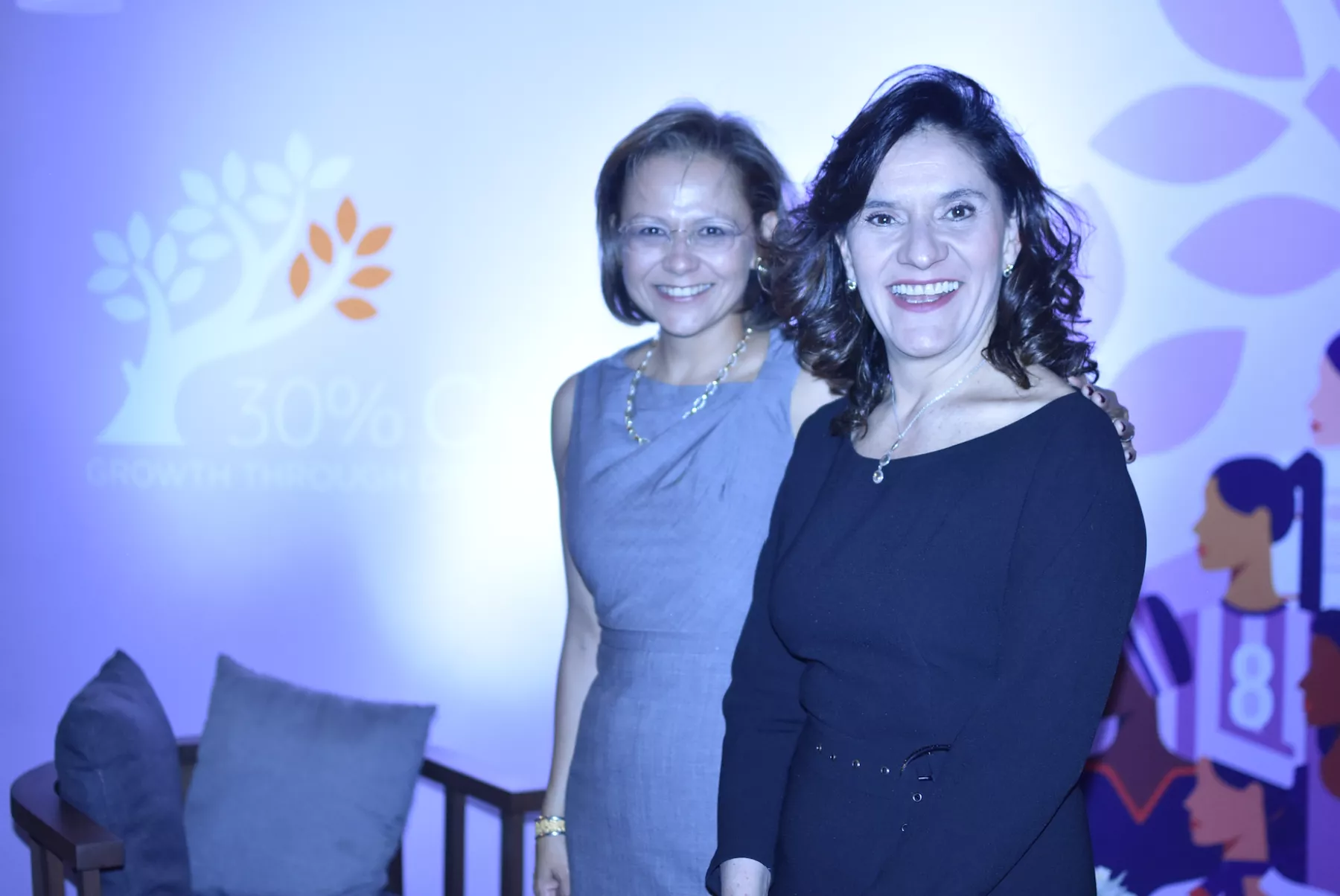 Laura Cruz, de Mastercard, y Claudia Corona, de Impronta Verde