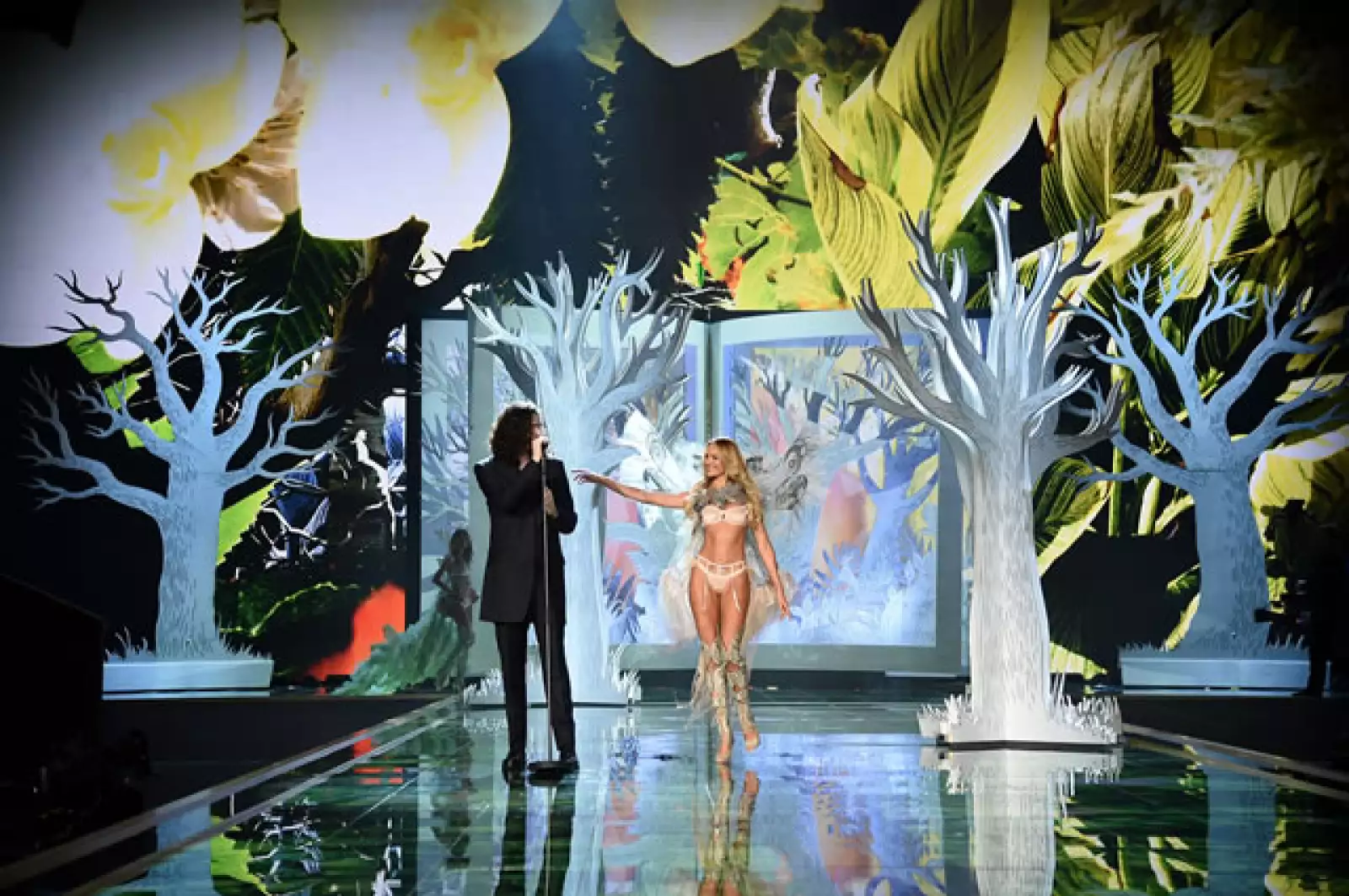 Candice Swanepoel, Hozier.