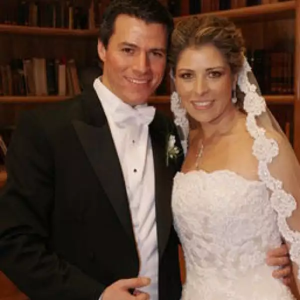 Paulina Flores, Pablo Corona