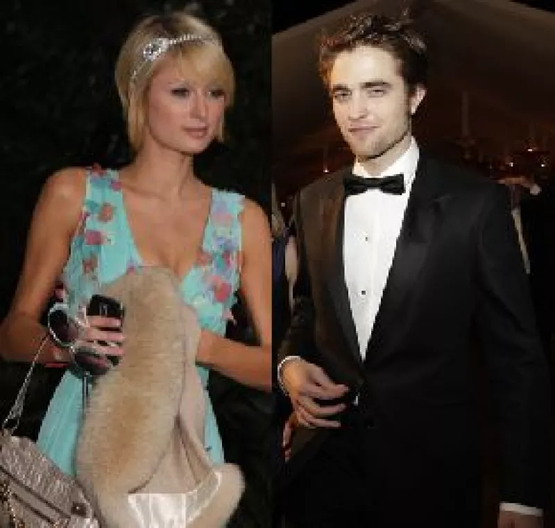 La chica del jet-set no perdió el tiempo durante la fiesta realizada después de los Oscar y se llevó al actor británico a un lugar lejos de los invitados para poder platicar a gusto con él.