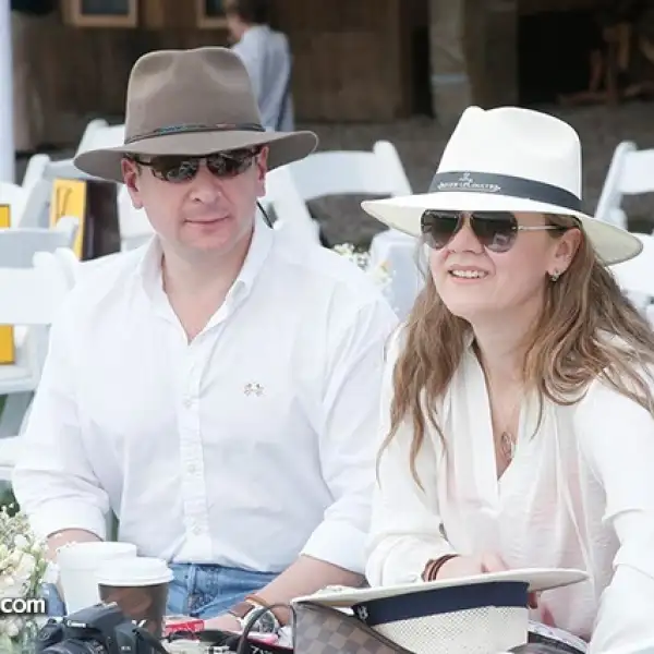 Ricardo Castellanos y Selene Zárate