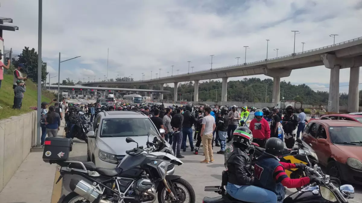 Rodada-en-la-México-Cuernavaca.jpeg