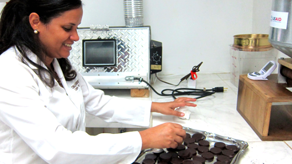 TCHOSource ha tra�do la misma innovaci�n y la tecnolog�a de nuestro laboratorio aqu� a San Francisco para nuestros socios agricultores