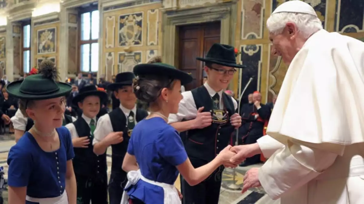 El Papa recibe una comitiva alemana