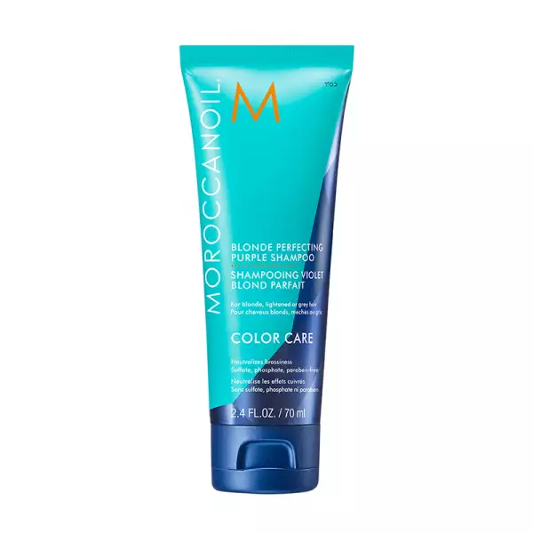 Moroccanoil-Blonde-Perfecting-Purple-Shampoo-shampoo-morado-tinte-rubio-perfecto-guía-tono-amarillo-contraste-violeta-pigmento-pelo-teñido-haircare-funciona-corrector-color-cromático.jpg