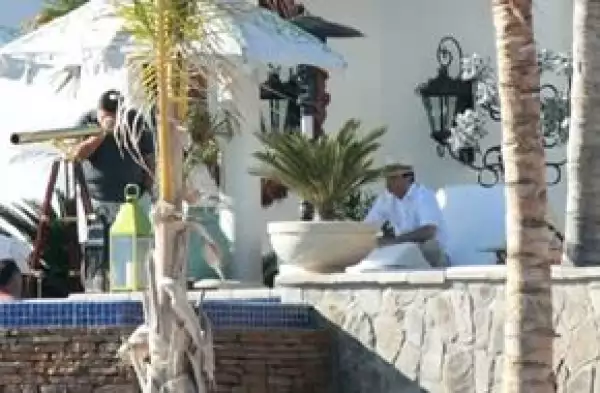 Se hospedó en el exclusivo One and Only Palmilla, hotel que ha elegido ya en varias ocasiones para descansar y en donde bautizó a su hijo Miguel en julio de 2007.