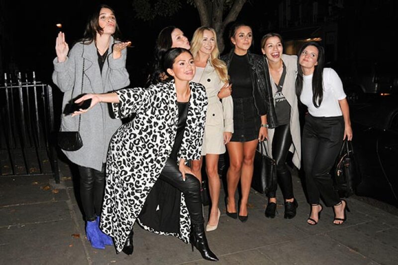 Selena pasó su cumpleaños en compañía de su amigas en Londres.