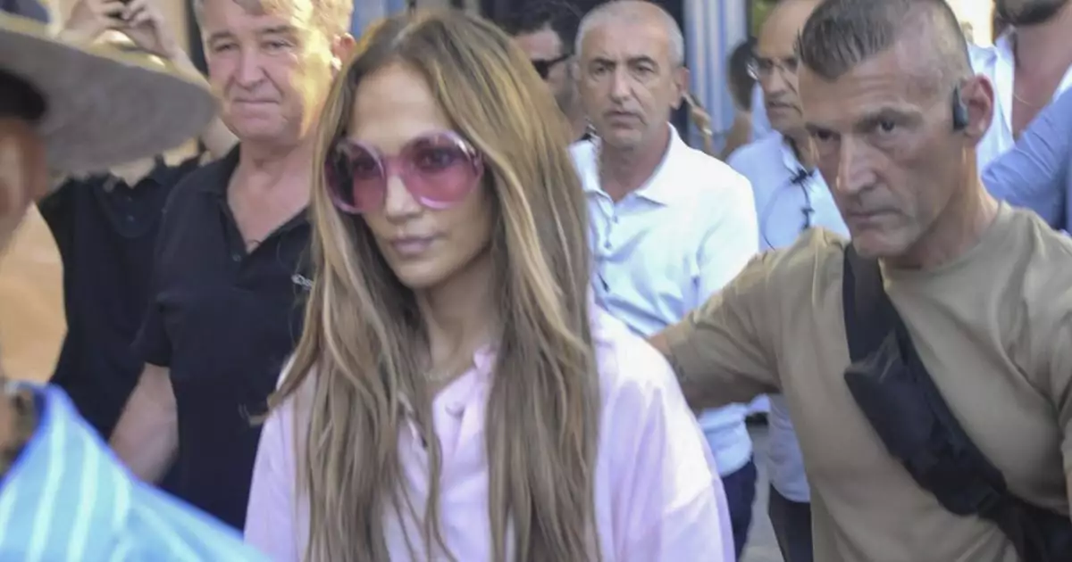 jlo-no-entra-a-chanel.jpg