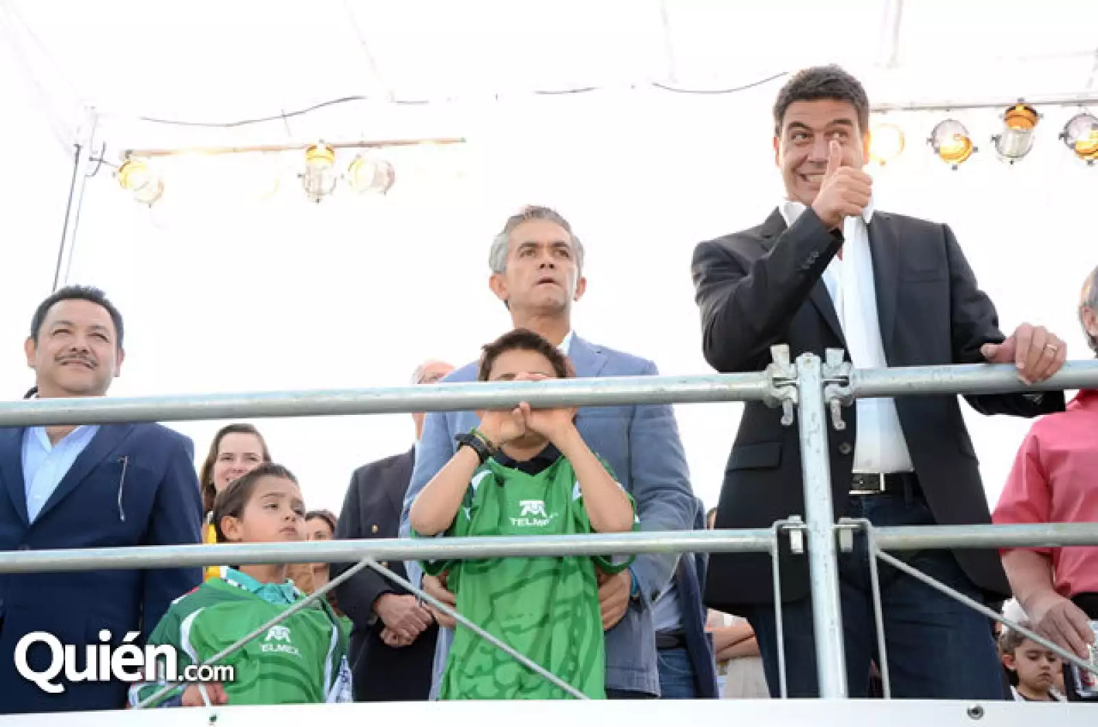 Héctor Serrano con Leonardo,Miguel Jr. y Miguel Ángel Mancera y Arturo Elías Ayub