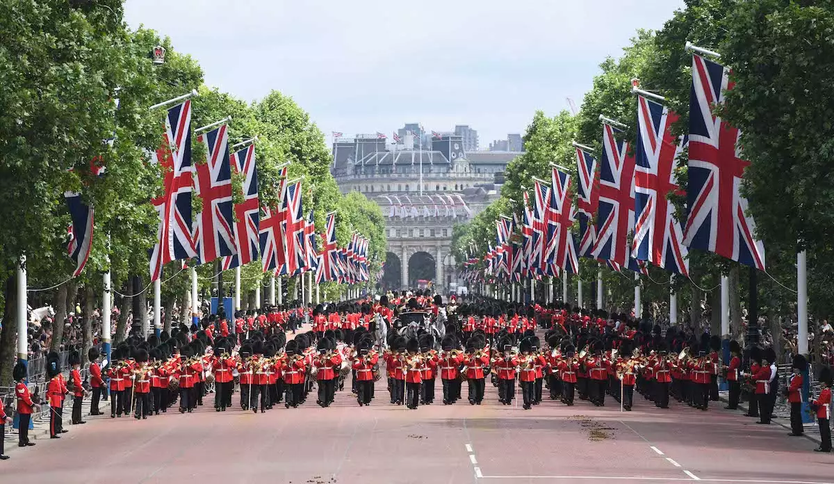 Colonel's Review London