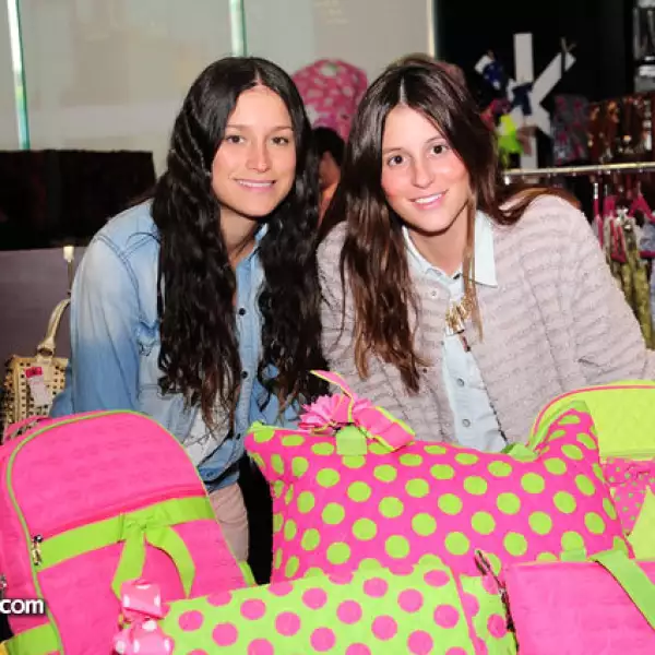 Ale de Zuluta y Mariana Covarrubias