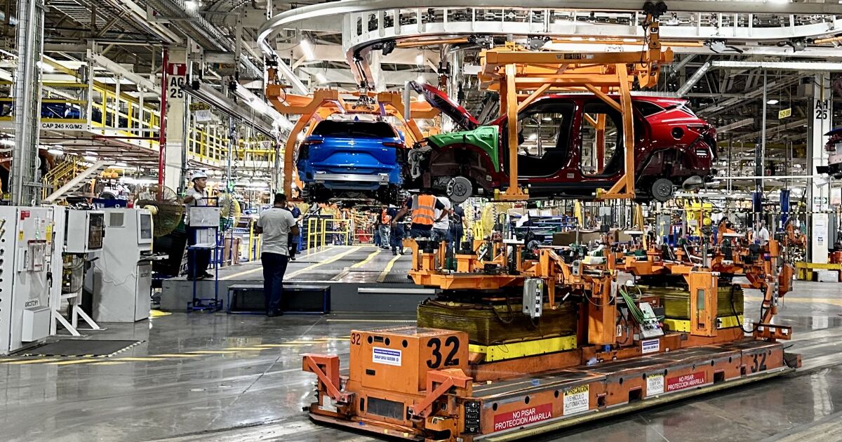 T-MEC: LA SEQUÍA DE INVERSIÓN AUTOMOTRIZ SE ALARGA