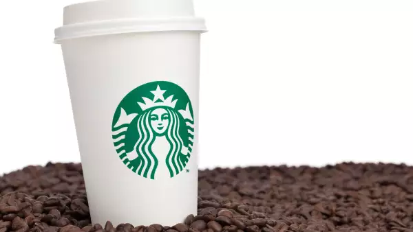 De las acciones que cotizan en la Bolsa Mexicanas de Valores, 42 tienen un precio menor a los 31 pesos que te cuesta tu café del día en Starbucks y es posible obtener altos rendimientos.