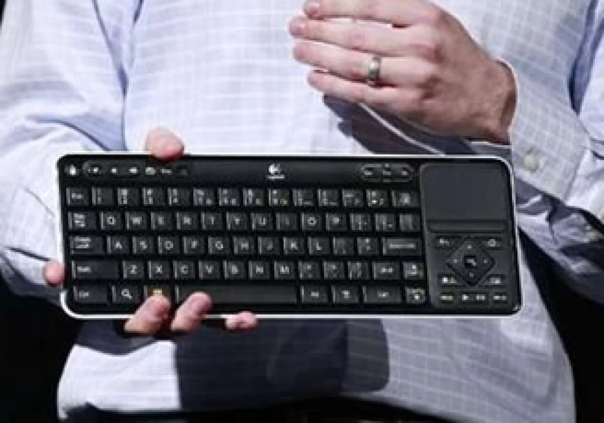 La empresa lanzó el Revue, con el que pretende cambiar la forma de ver televisión desde la casa. (Foto: Reuters)