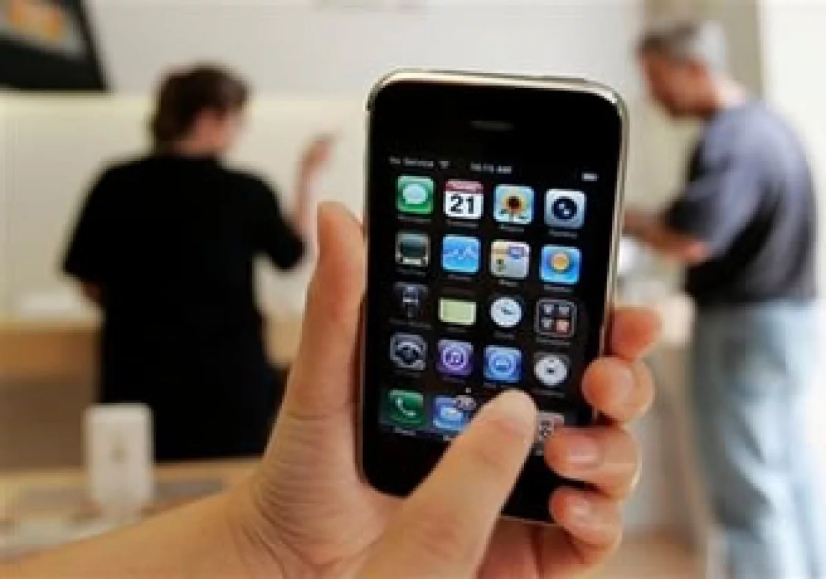 Los pedidos que alcanzaron a ser procesados por la página de Internet de Apple, tuvieron retrasos en su fecha de entrega final.(Foto: AP)