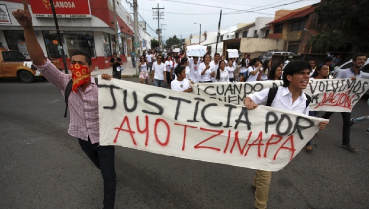 Marcha-Ayotzinapa