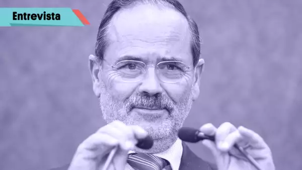 Del apoyo a la crítica