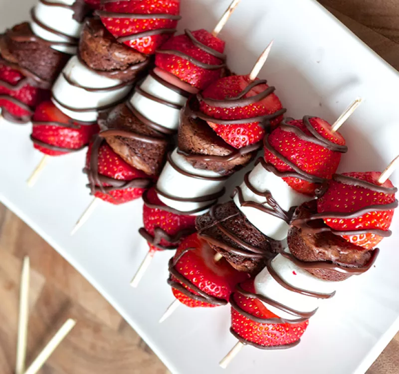 Sabemos que probablemente estás pensando que no eres todo un experto en la cocina, pero no te preocupes, estas recetas son de lo más fácil y rápidas de hacer.