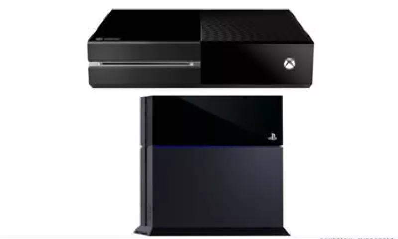 Los videojugadores han esperado al menos siete años en ver una actualización de las consolas. (Foto: Cortesía de Sony y Microsoft/CNNMoney)