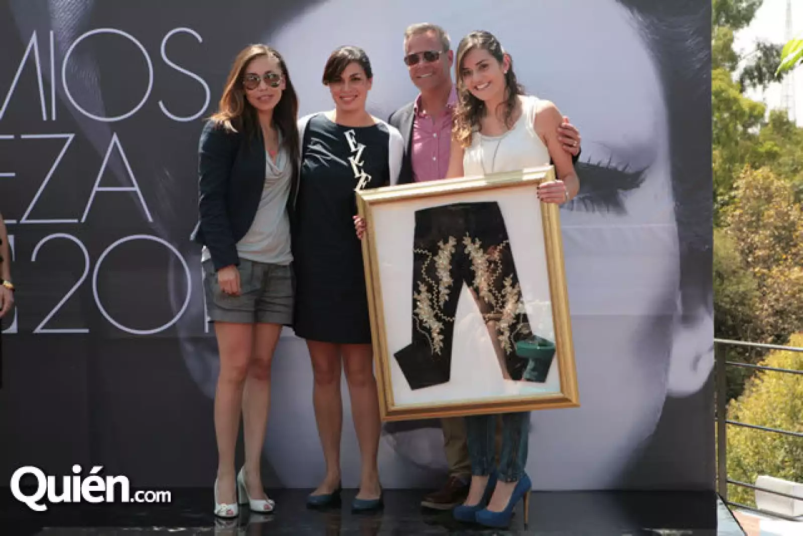 Claudia Murillo, Erika Montes, Raúl Romo y Mónica Sánchez