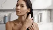 Mujer usando Duologi