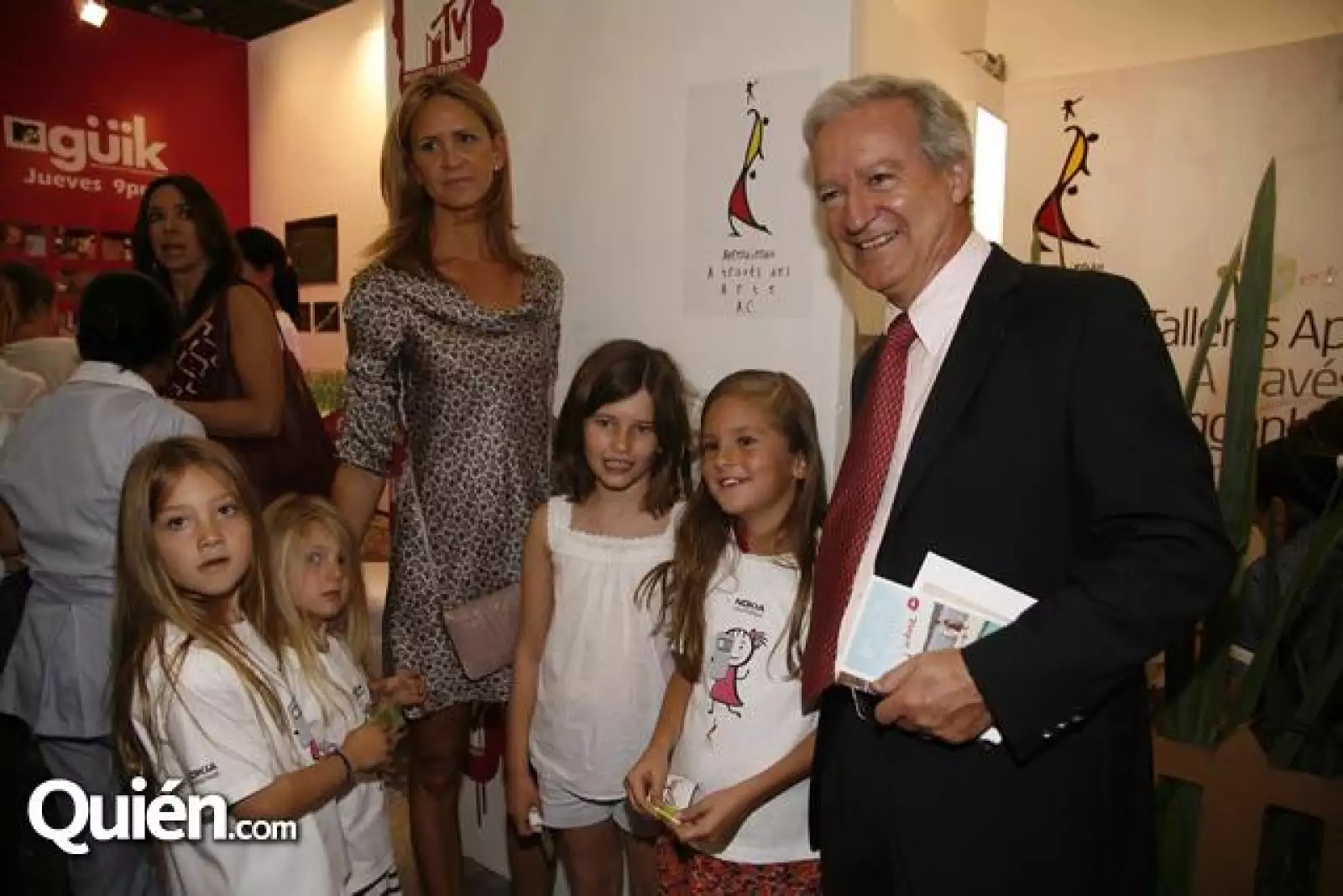 Alexia Stevens,Siena Stevens,María Bellefon,Inés Lebretón,Agata Bellefon,Daniel Parfait