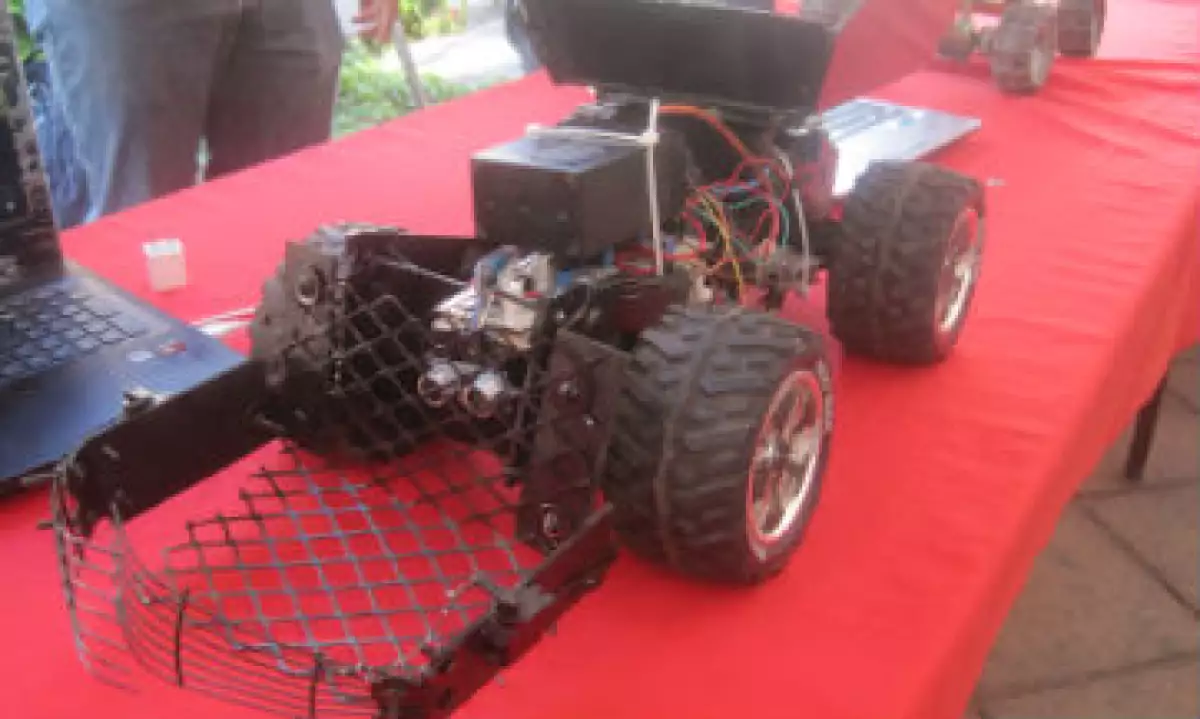 robot limpia playas