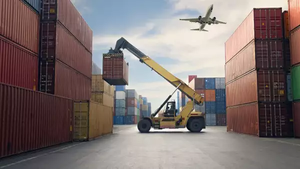 La balanza comercial de México registra déficit en 2021
