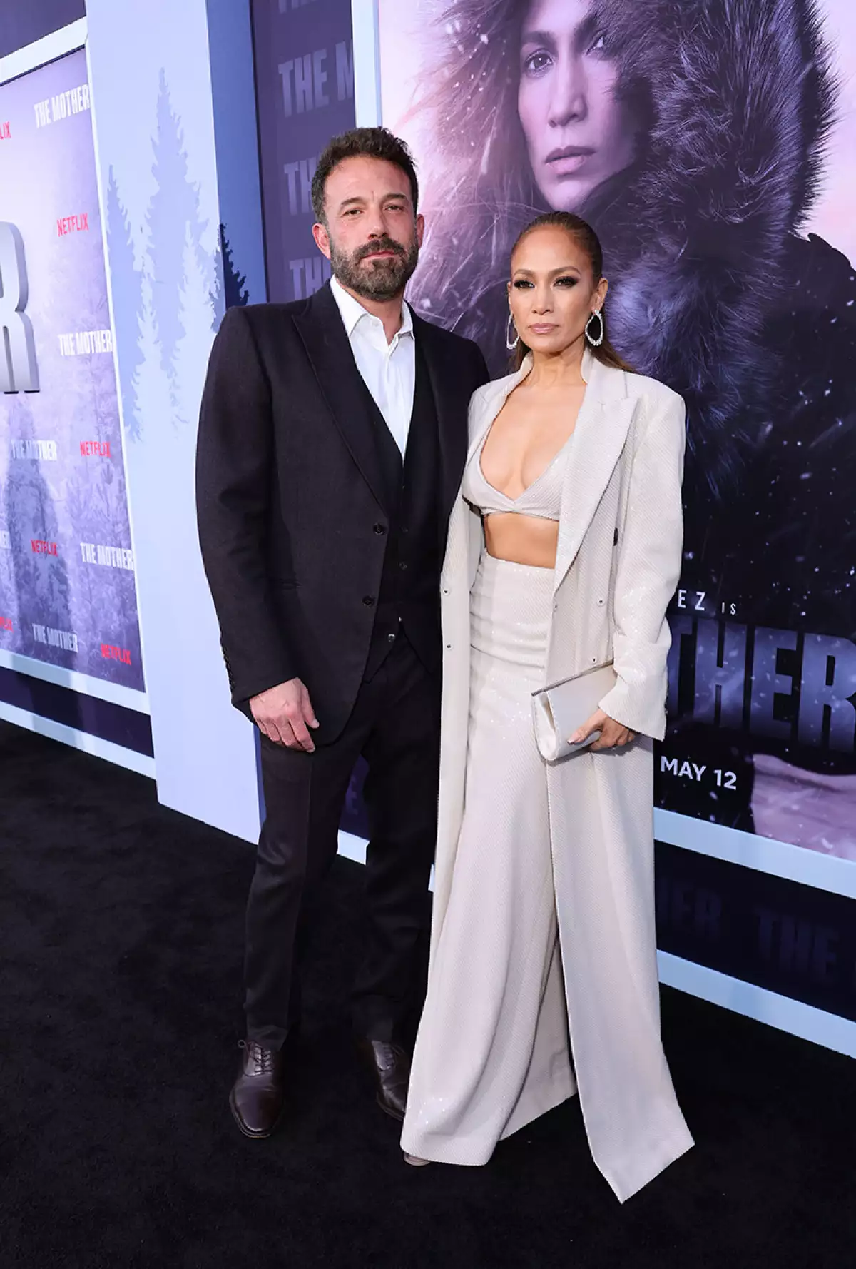 Jennifer Lopez y Ben Affleck en la premiere de la película The Mother
