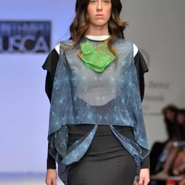 Pasarela Contempo