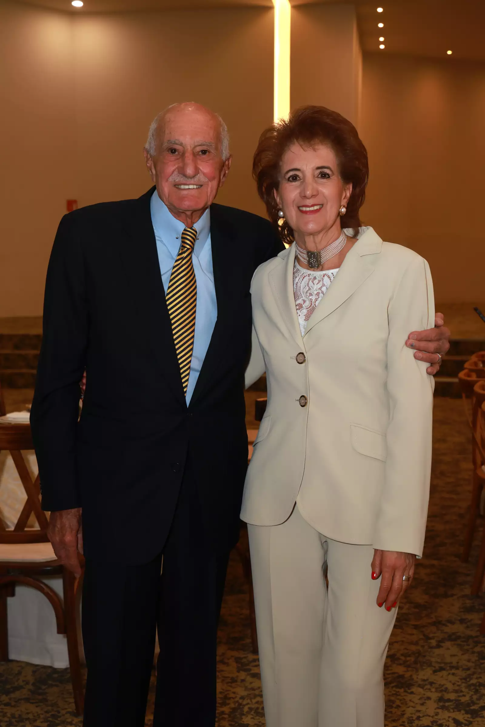 Víctor y Eva Mahbub 