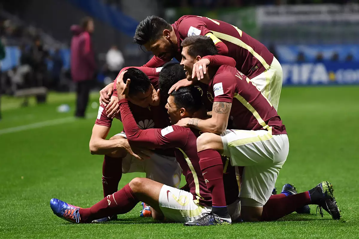América