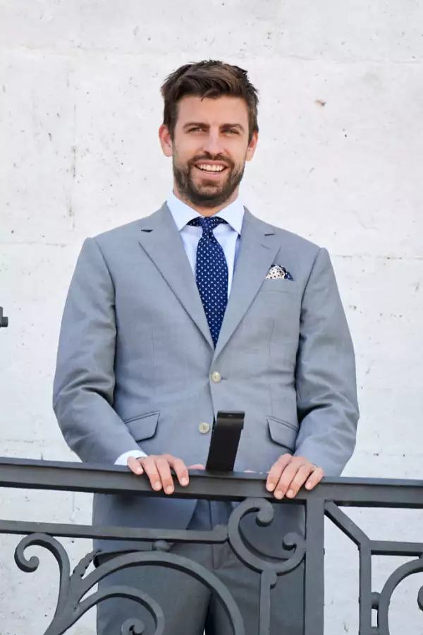 gerard-pique-presenta-novia-hijos